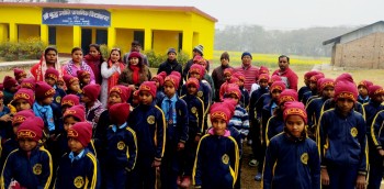 पिसिएच नेपालद्वारा रामग्रामका ३ सय ४६ बालबालिकालाई न्यानो टोपी वितरण 