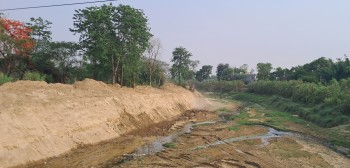 रामग्रामले बर्षा अगावै खोलानाला सफाई गर्दै, बाढीको चपेटाबाट नगरवासीलाई जोगाउन नगरप्रमुख यादवको जोड 